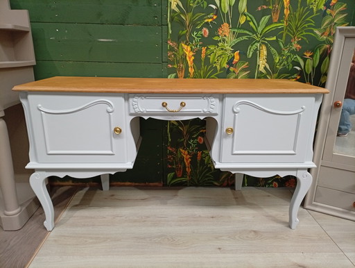 Schreibtisch im Queen-Anne-Stil