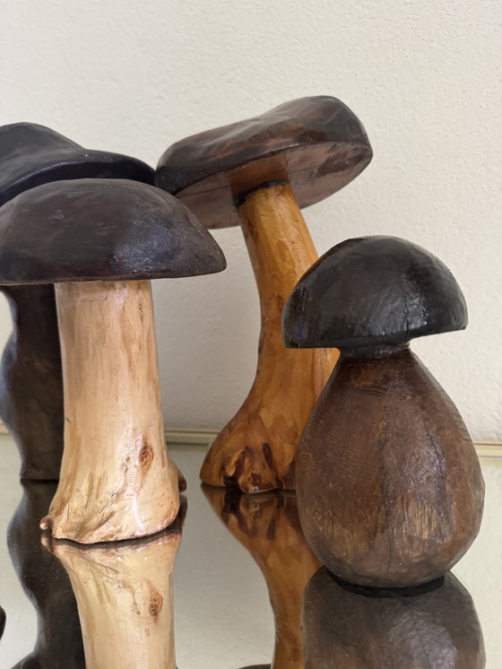 Image 1 of Decoratieve houten paddenstoelen