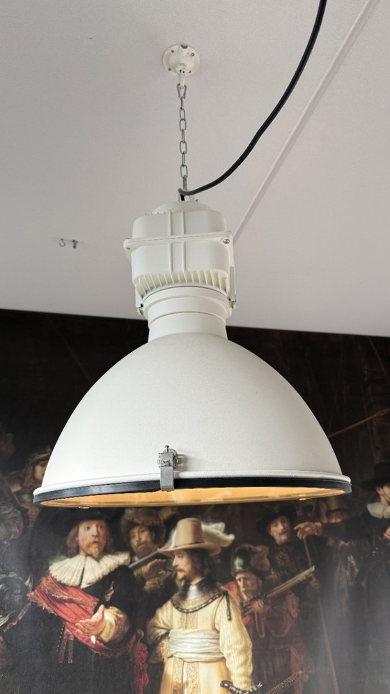 Image 1 of 2x Zuiver VIC Industry Pendant Lamp White