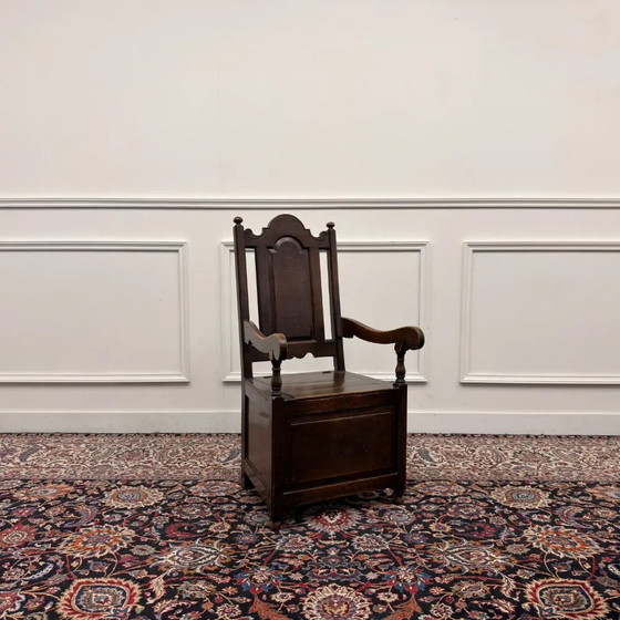 Classic English 17th-century Commode Chair, Armchairs, Wood, Brown, Chesterfield (photo 8 of 8)