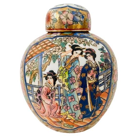 Image 1 of Pot de gingembre chinois vintage fleurs de geisha or