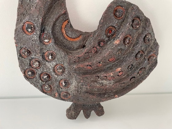 Image 1 of Zeldzame brutalistische wandsculptuur haan van keramiek