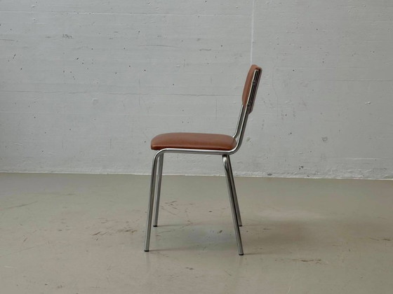 2 vintage Italiaanse stapelstoelen in chroom en bruin kunstleer, jaren 80 – Eetkamerstoelen, Chrome (photo 6 of 11)