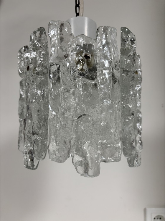 Image 1 of Ijsglas hanglamp van Kalmar Franken, geproduceerd in Oostenrijk gedurende de jaren 60
