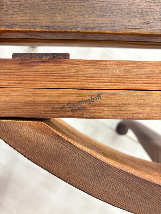 Image 1 of Classic Chippendale dining table – Round extendable table made of solid wood with timeless elegance