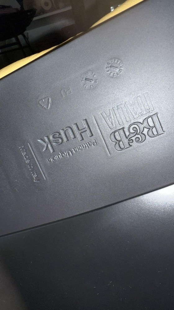 Image 1 of Mesa de comedor Seito diseñada por Walter Knoll con seis sillas de comedor giratorias Husk de B&B Italia de Patricia Urquiola