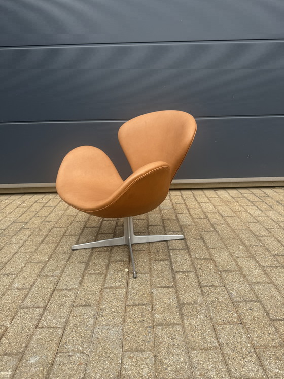 Image 1 of Exclusive Early Fritz Hansen Swan Chair 05-'67 in Vintage Cognac Camel Leather, Mint Condition!!