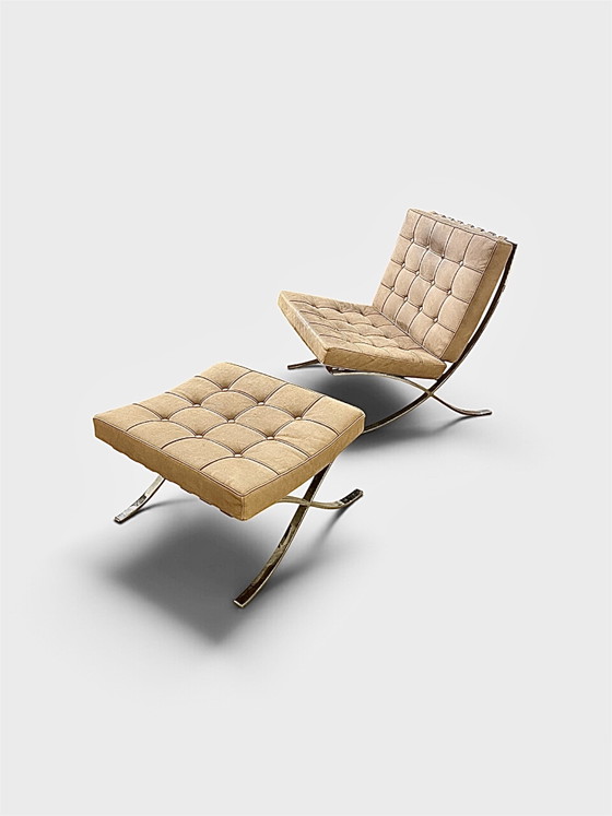 Armchair “Barcelona” Ludwig Mies Van der Rohe, Italian edition 1970s, Leather, Chrome, Beige (photo 4 of 7)