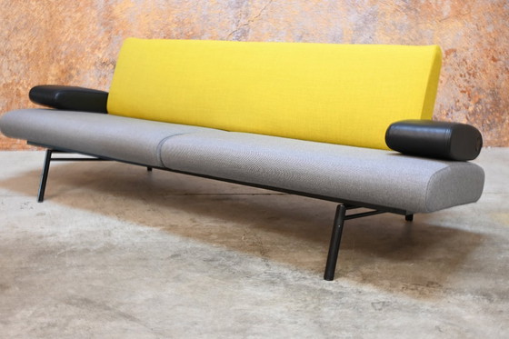 Image 1 of NOUVEAU canapé design rembourré Harvink Armslag