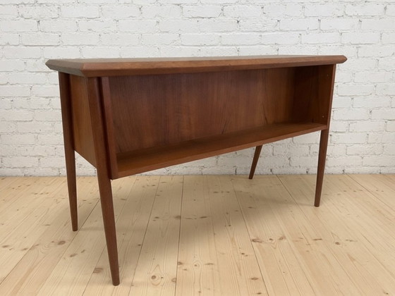Gunnar Nielsen Teakhouten bureau voor Tibergaard, jaren 60. – Wood (photo 10 of 10)