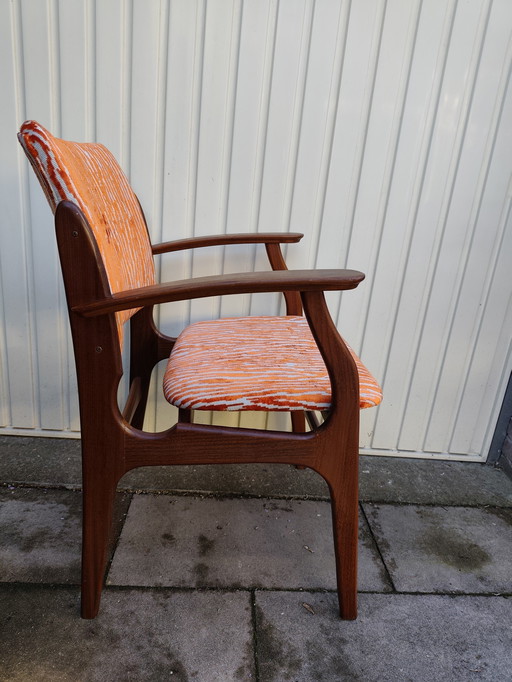 Fauteuil scandinave du milieu du siècle