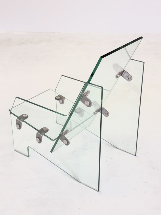 Image 1 of Silla de diseño poco común fabricada íntegramente en vidrio templado