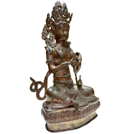 Antique Bronze Tara in Kataka Mudrā – Himalaya – Sculpture (photo 2 of 10)