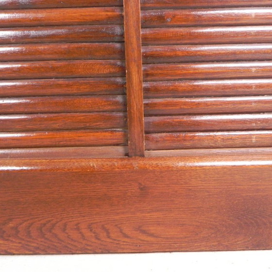 Image 1 of Armadio in rovere con serranda avvolgibile a 2 ante, alto 150 cm, anni '30.