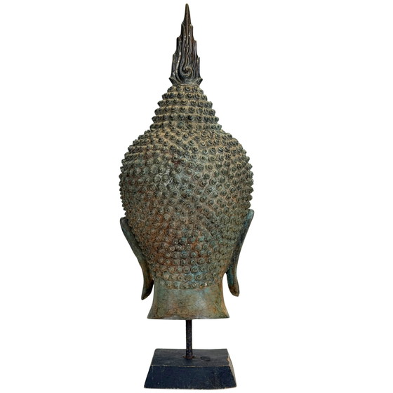 Antique Thai Bronze Buddha – Head & Hand on Museum Stand – 19th Century – Sculpture, Metal (photo 5 of 11)