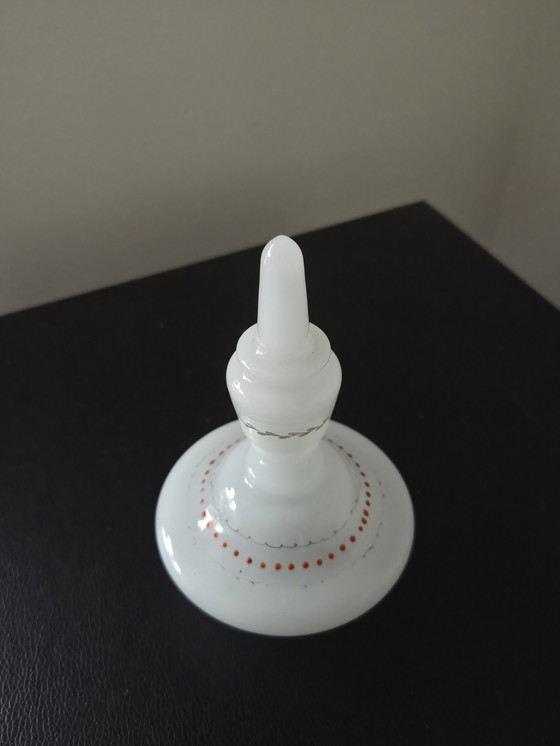 Image 1 of 2 antike deutsche Vasen aus Opalglas