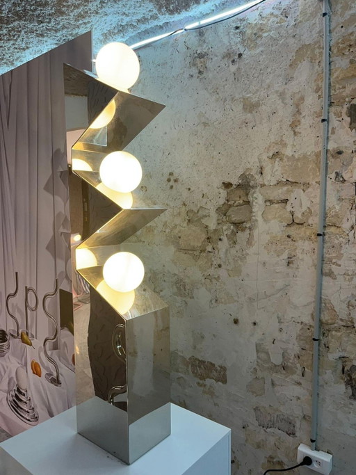 Axel Chay Lampadaire design chrome memphis