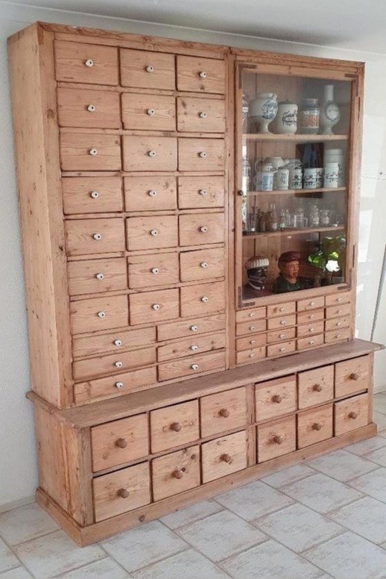 Image 1 of Antico mobile da farmacia della Germania dell'Est