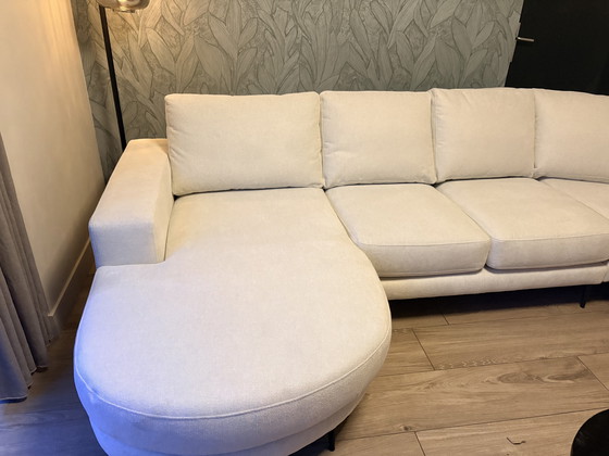 Image 1 of NIEUW! Ruime off-white bank met ronde details