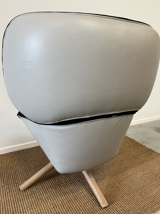Image 1 of Fauteuil Tabano de B&B Italia — Patricia Urquiola — noir/crème