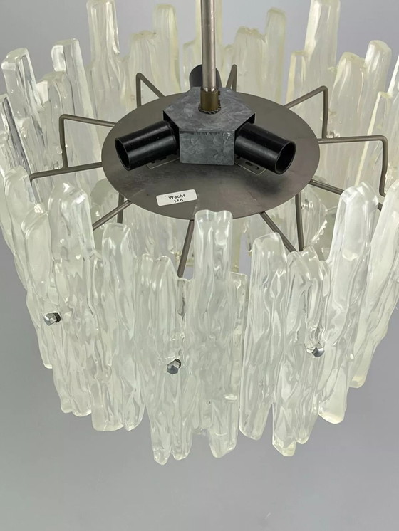 Image 1 of Lampadario anni '60 e '70, lampada da soffitto, lampadario in plastica, era spaziale
