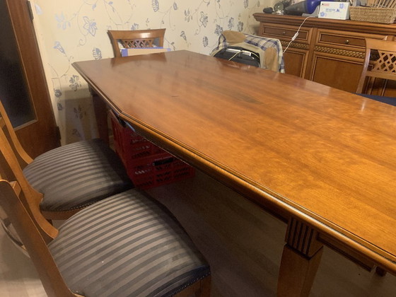 Image 1 of Table 240 x 85. Forme de tonneau. Bois de cerisier.