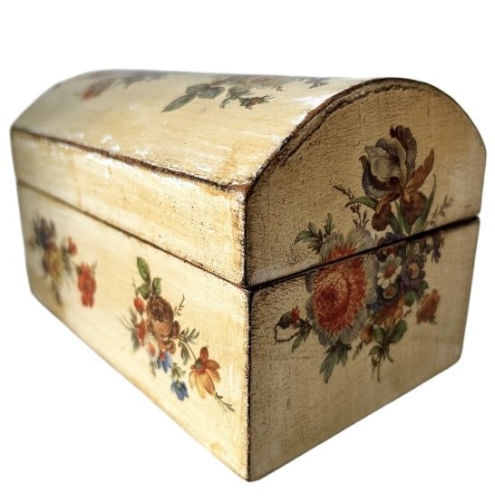 Image 1 of Vintage handgeschilderde sieradendoos hout brocante bloemen crème 1970's