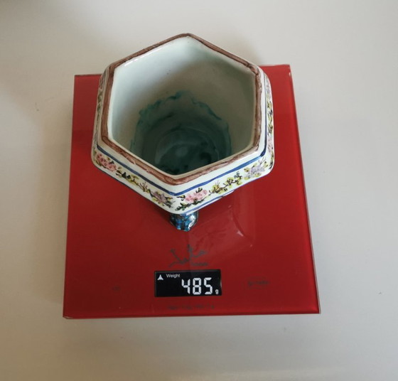 Image 1 of OLD FLOWERPOT