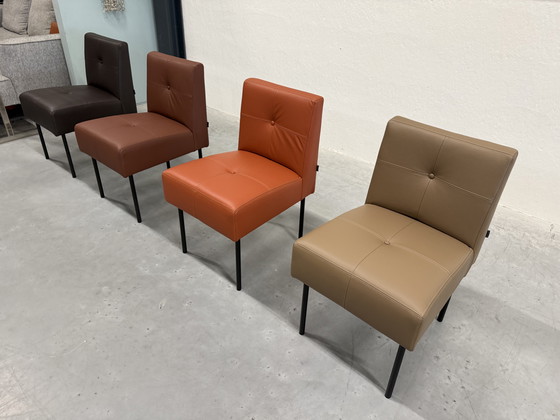 Image 1 of 4 Gelderland 7714 Button Stuhl Leder Design Stuhl