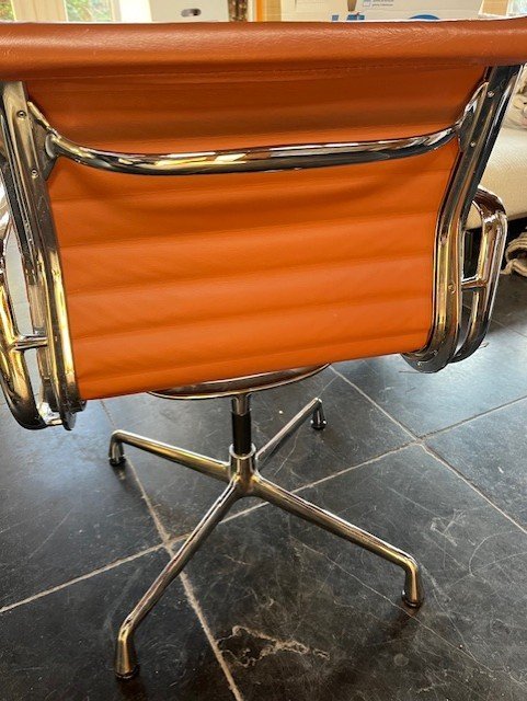 Image 1 of Vitra Eames EA 108