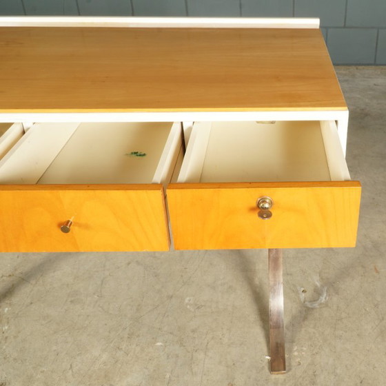 Bureau design vintage avec pieds traîneaux chromés – années 1970 – Bureaux, Metal, Wood (photo 6 of 24)