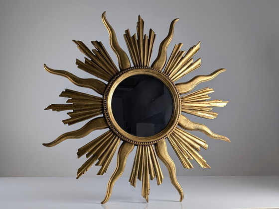 Image 1 of Miroir soleil doré, années 1960