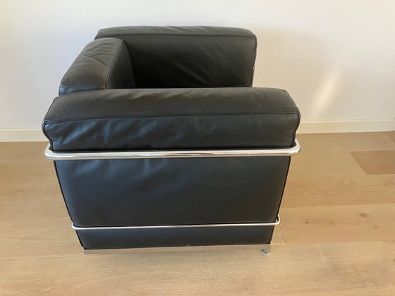 Poltrona LC2 Di Cassina Designer Le Corbusier, Jeanneret, Perriand – Poltrone, Leather, Metal (photo 8 of 8)