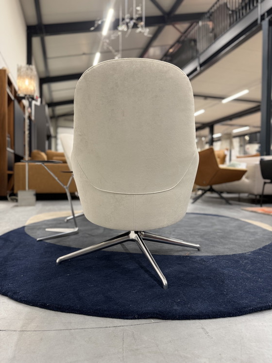 Image 1 of 2 Leolux Lanah Swivel Armchairs 