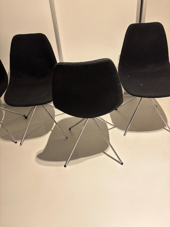 4 Zuiver Fourteen Up chairs black – Dining chairs, Chrome, Polyester (photo 2 of 5)