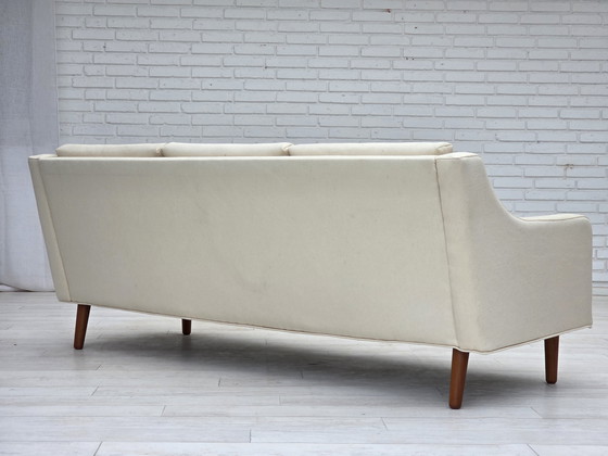 Image 1 of Sofá danés de tres plazas, años 70, lana de muebles beige/blanca, patas de madera de teca