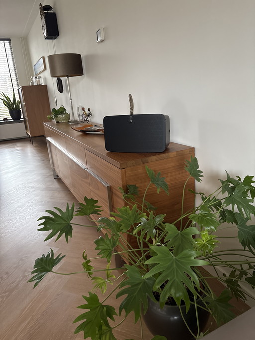 Dressoir Bert Plantagie massief notenhout model Vision