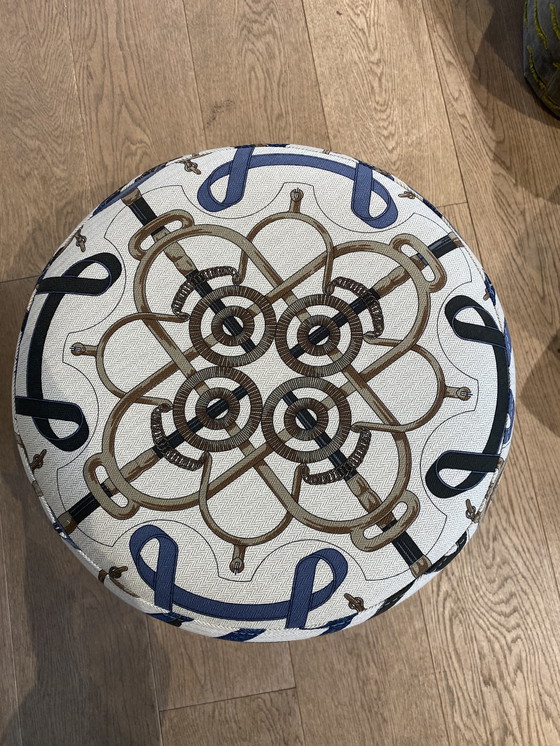 Image 1 of Puf Hermes