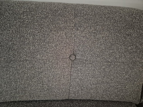 Image 1 of Zgan Montel Bank