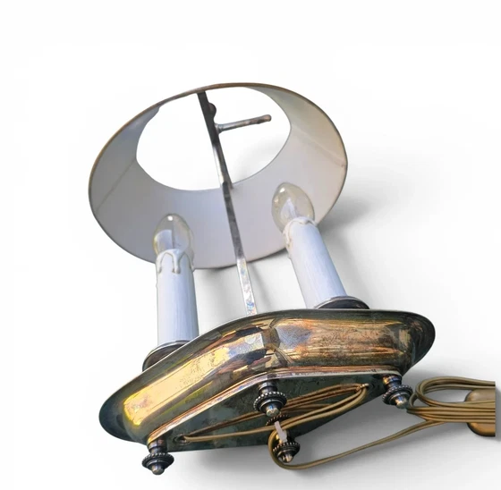 Vernickelte Bouillotte-Lampe mit 2 Kerzenhaltern und rotem Zinnschirm / Mid-Century – Tischlampen (photo 8 of 9)