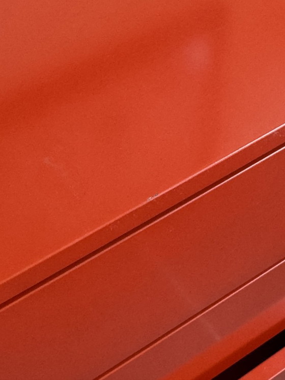 Image 1 of Artifort-Sideboard. Kabinett 01 – Bert van der Aa (2003) – Rot
