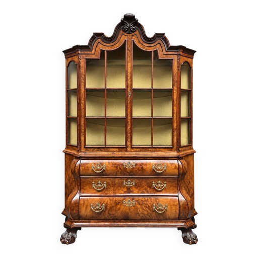 Vitrina holandesa antigua de estilo barroco. Siglo XVIII.