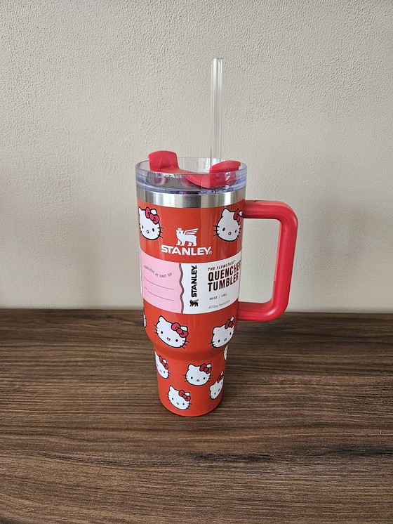 Image 1 of Coupe Stanley Quencher Hello Kitty