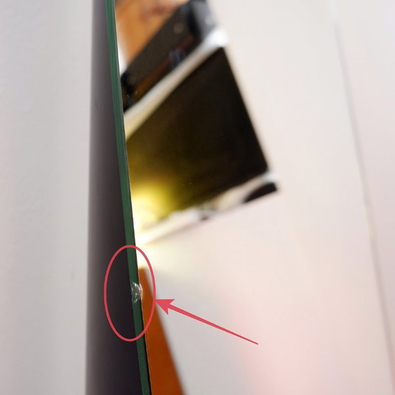 Image 1 of Specchio a figura intera vintage nero a forma di rossetto - anni '80