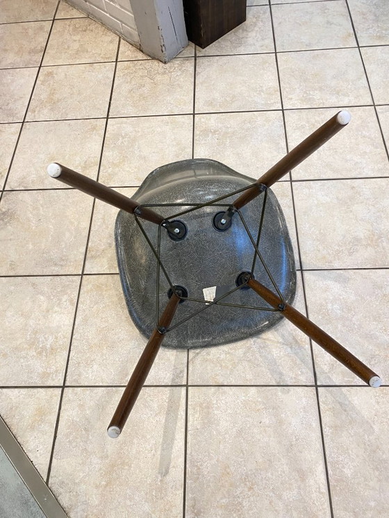 Image 1 of Sedia DSW, fibra grigio elefante, noce tassello, Eames Herman Miller vintage 1950