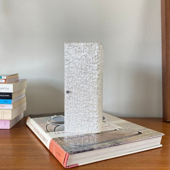 Image 1 of Applique in plastica Perspex effetto granito in stile anni Settanta