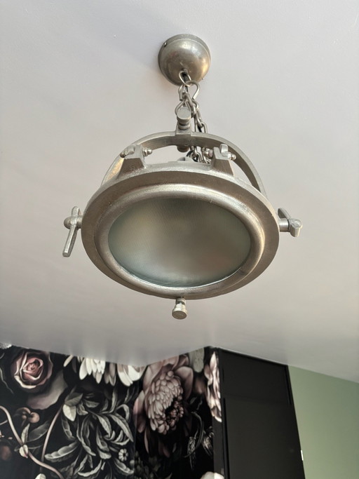 Lampe industrielle style vintage métal