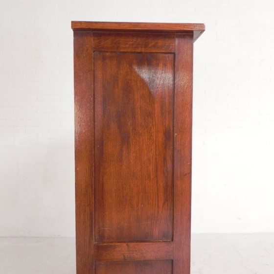 Image 1 of Armadio in rovere con serranda avvolgibile a 2 ante, alto 150 cm, anni '30.