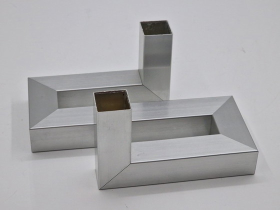 Image 1 of Candelabro de diseño que incluye velas a juego marcadas "Amabient"