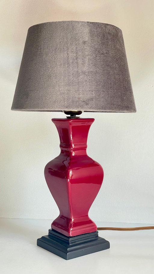 Lámpara de mesa VINTAGE elegante de cerámica y terciopelo